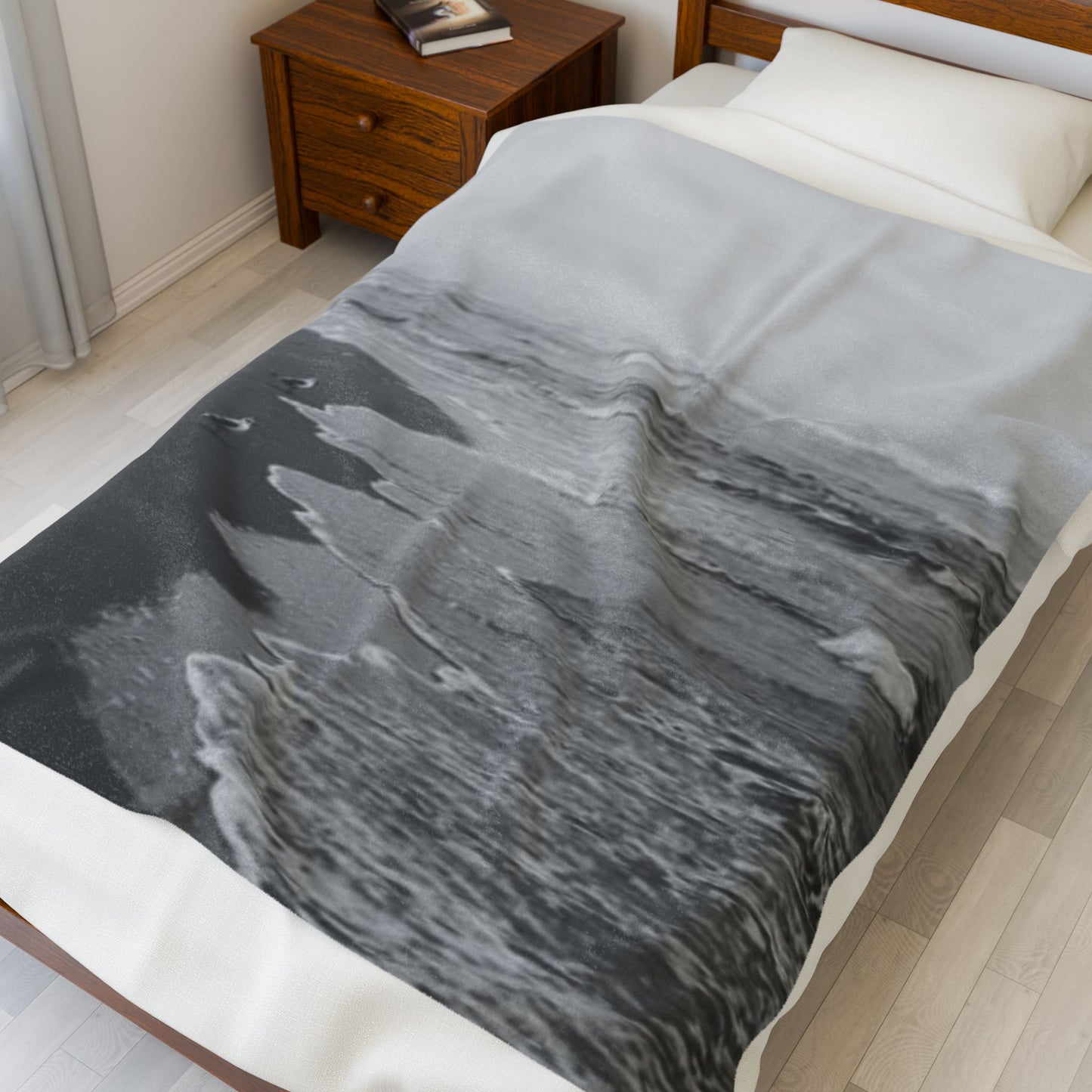 Cozy Ocean Waves Velveteen Blanket | Soft Throw for Home Decor, Beach Lovers Gift, Relaxation, Cozy Evenings, Beach House
